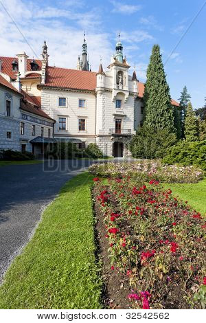 Palace Průhonice, Česká republika