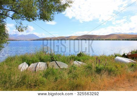 View over lake alexandrina in new zealand