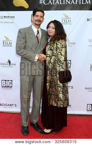 LOS ANGELES - SEP 28:  Idan Menin, Laura Menin at the 2019 Catalina Film Festival - Saturday at the Catalina Bay on September 28, 2019 in Avalon, CA
