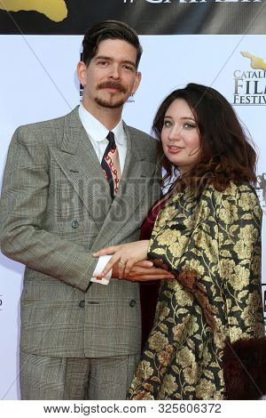 LOS ANGELES - SEP 28:  Idan Menin, Laura Menin at the 2019 Catalina Film Festival - Saturday at the Catalina Bay on September 28, 2019 in Avalon, CA