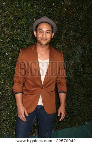 LOS ANGELES - 1. května: Tahj Mowry dorazí na ABC rodina West Coast Upfronts v The Sayers klubu na