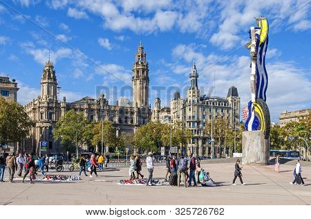 Barcelona, Spain - November 10, 2018: Plaza Antonio Lopez With The Central Post Office To The Left, 
