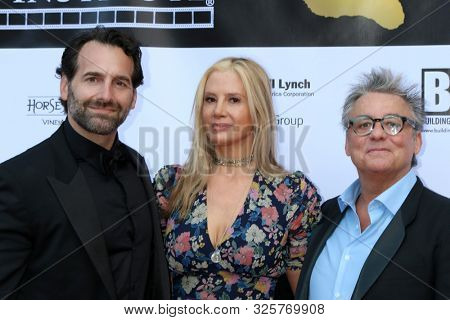 LOS ANGELES - SEP 28:  Kevin Makely, Mira Sorvino, Shawn Nightingale at the 2019 Catalina Film Festival - Saturday at the Catalina Bay on September 28, 2019 in Avalon, CA