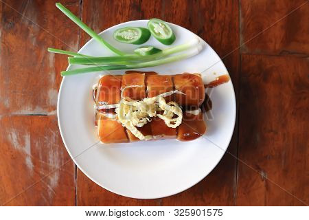 Rice Roll, Fresh Roll Or Vegetable Roll With Egg Topping