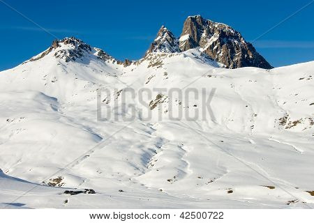 PyrenÃ¤en geschneit, Formigal, Huesca, Aragonien, Spanien