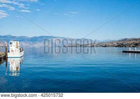View Of Lake Chelan From The Waterfront At Chelan-stehekin Ferry Dock - Washington State, Usa