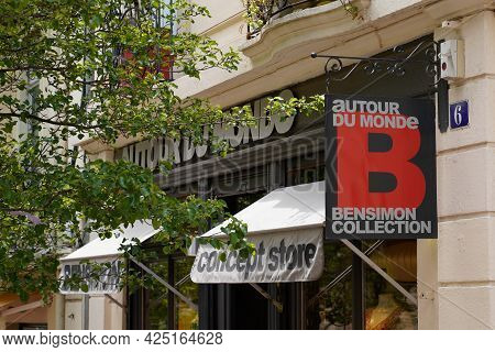 Toulouse , Ocitanie France  - 06 25 2021 : Bensimon Collection Logo Brand And Text Sign Chain Shop P