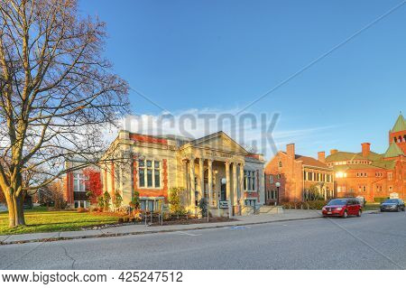 Woodstock, Ontario/canada- November 12: The Historic Woodstock Public Library On [november 12, 2020]