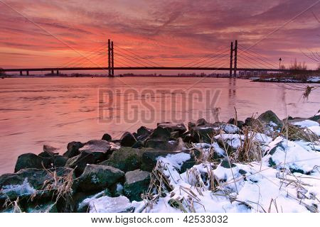 Sonnenaufgang am Molenbridge, Kampen, Niederlande