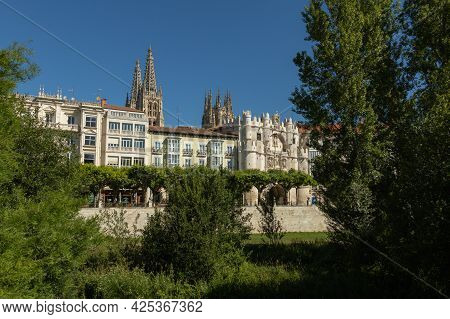 Burgos, Spain - June 29, 2021: Sculpture Of The Iron And Rust Collection Of A Piranha Fish By Sculpt