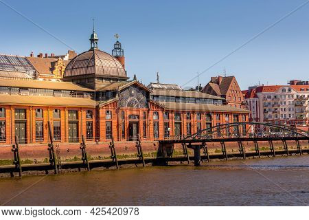 Hamburger Fischmarkt Fish Market In Hamburg, Germany
