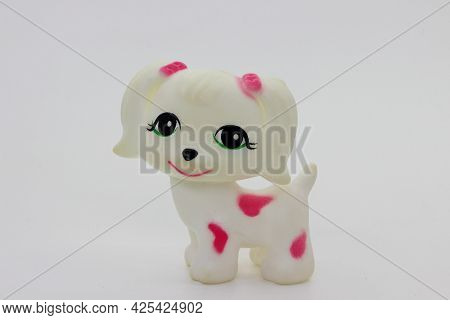 Children\'s Toy, Rubber Dog White With Spots