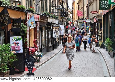 Stockholm, Sweden - August 23, 2018: People Visit Narrow Streets Of Gamla Stan (old Town) In Stockho