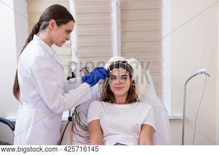 Patient Brain Testing Using Encephalography At Medical Center