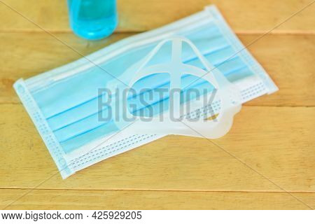 Inner Support Bracket Mask Bracket  With Alcohol Bottle On Table