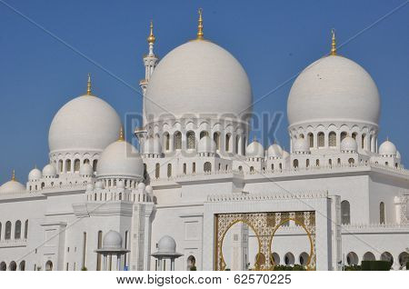 Sheikh Zayed Grand Mosque in Abu Dhabi, UAE