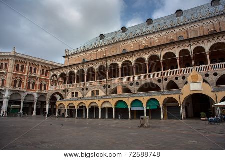 Palazzo Della Ragione