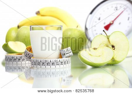 diet food milk glass fruit Apple meter scales
