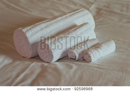 Bathroom Towels On Bed Sheets