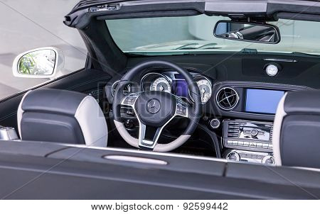 Interior Design Of Mercedes-benz Sl Class Cabriolet