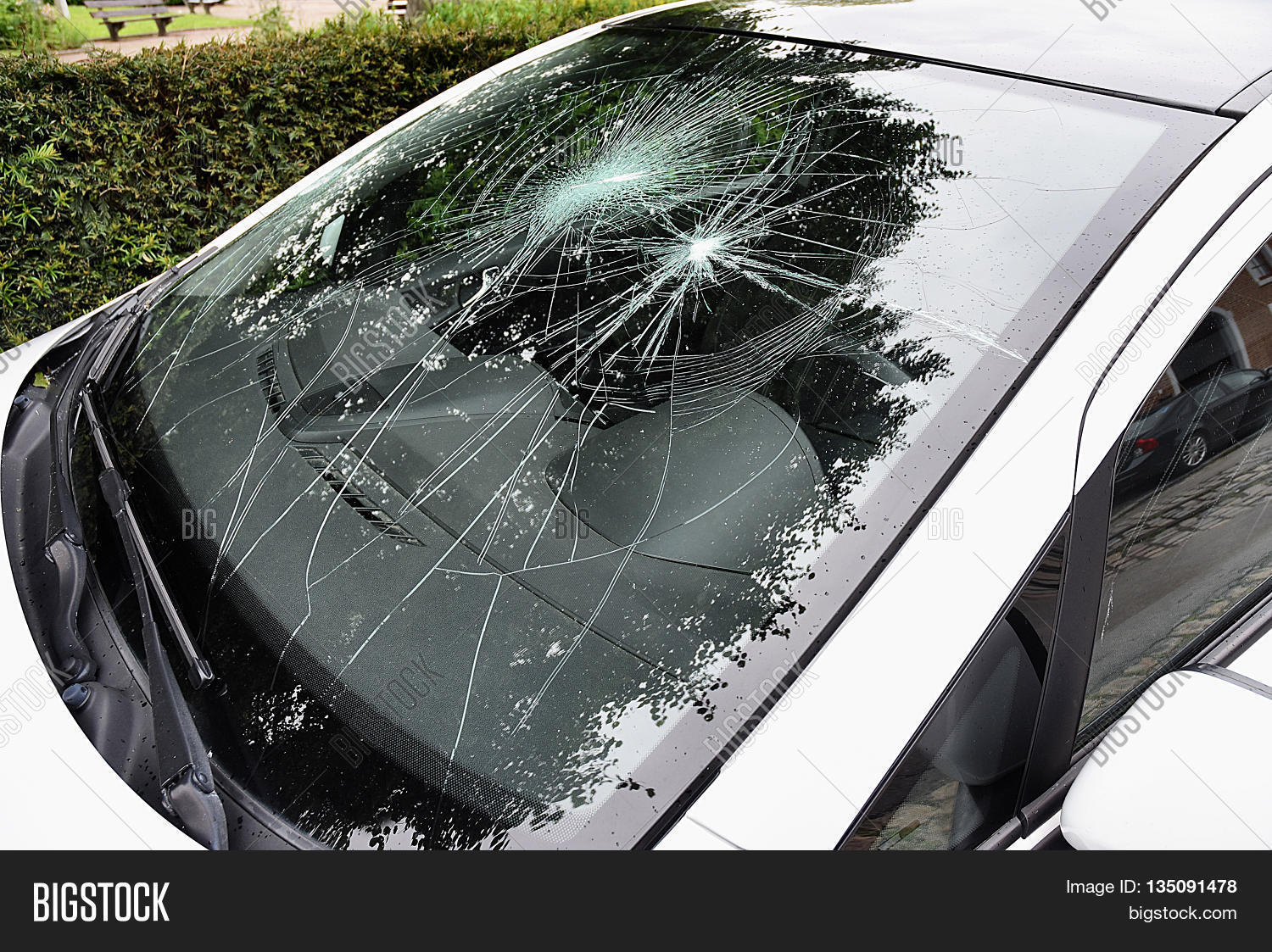 Broken Car Windshield Image & Photo (Free Trial) Bigstock