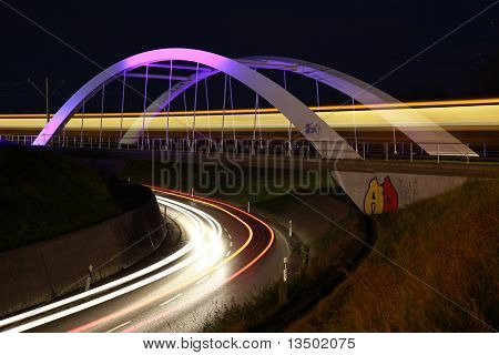 Bridge for lys skinner nær Stuttgart