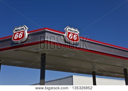 Indianapolis - Circa June 2016: Phillips 66 Company Retail Location. Phillips 66 is an American Energy Company IV