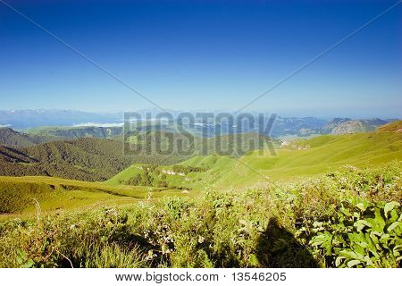 Caucasus Góra, Błękitne niebo