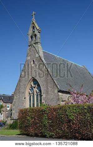 An exterior view of a church in Bridge of Allan
