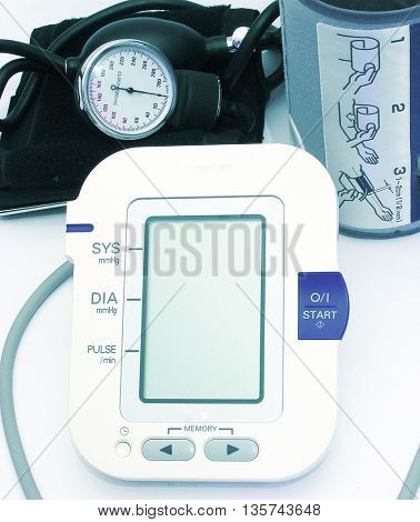 Device for measuring blood