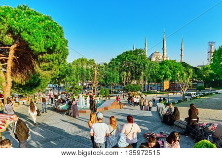 Istambul, Turkey-may 07, 2016: Beautiful Landscape Urban View,city Streets,people,architecture Of Th