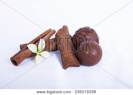 Cinnamon, Tea Moody, Tasty, Hot, Flower. White, Chocolate,