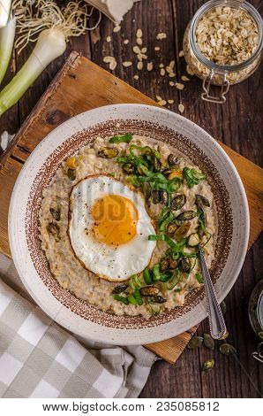 Oatmeal Salty With Spring Onion And Egg