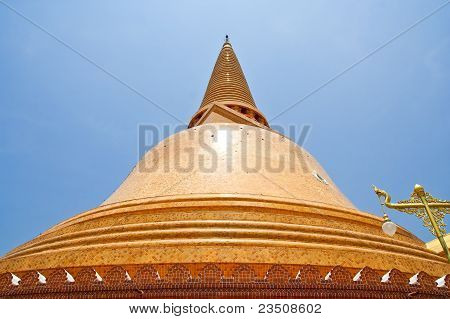 Templet Phra Nakhon Chedi