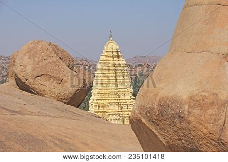 Large Big Stones Boulders In Hampi.  Hemakuta Hill And Virupaksha Temle. Karnataka, India.