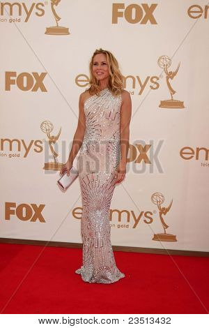 LOS ANGELES - SEP 18: Maria Bello ankommer 63 Primetime Emmy Awards på Nokia Theater på Se