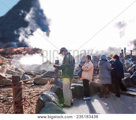 Owakudani, Kanagawa, Japan - January 01, 2006: Japanese Elderly Tourists Travel To Owakudani To Walk