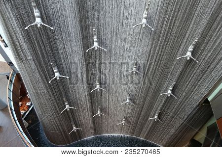 Dubai, Uae - November 22, 2017: The Human Waterfall Art Piece At Dubai Mall. It Is The Largest Mall 