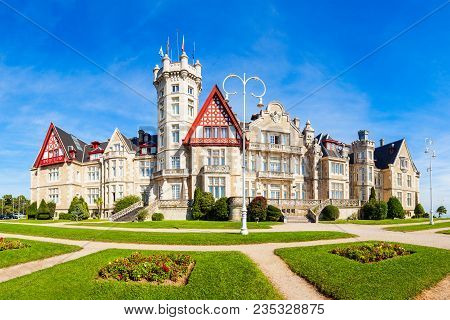 Magdalena Palace Or Palacio De La Magdalena Is A Palace Located On The Magdalena Peninsula In Santan