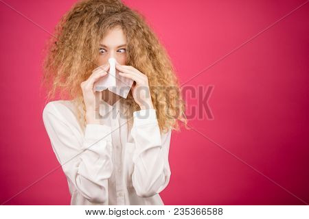 Sneezing Destroy Woman's Hairstyle