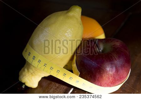 Fresh Fruit For A Detoxicating Treatment For A Diet