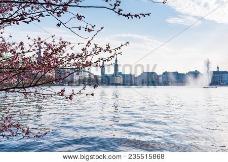 Alster Lake In Hamburg, Germany With Jungfernstieg And Townhall In Background On Sunny Spring Day