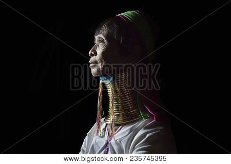 Lake Inle, Myanmar, November 17th, 2014: Portrait Of A Kayan Woman In Her Traditional Outfitpo