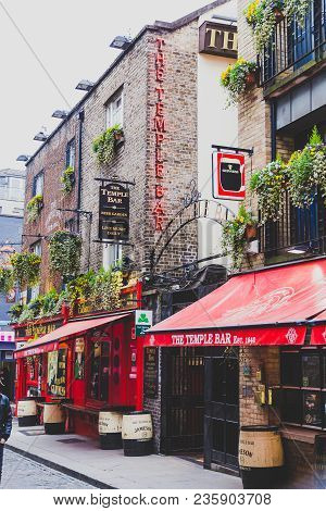 Dublin, Ireland - April 12th, 2018: The Temple Bar Pub In Dublin, Arguably The Most Popular Traditio