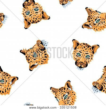 Leopard Faces On White Background Seamless Pattern. Vector Illustration.