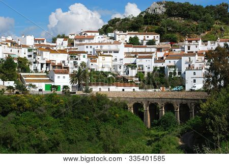 Gaucin, Spain - May 13, 2008 - View Of The White Town With An Arched Bridge In The Foreground, Gauci