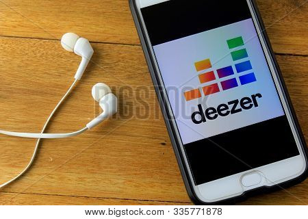 Rio De Janeiro, Brazil - November 23, 2019: Deezer Logo On The Mobile Phone Screen. It Is An Audio S