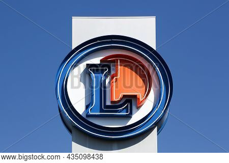 Tarare, France - May 31, 2020: Leclerc Logo On A Panel. Leclerc Is A French Hypermarket Chain Lecler