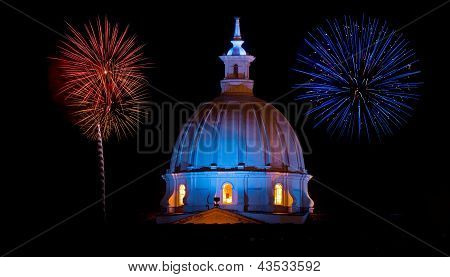 Cattedrale e fuochi d'artificio