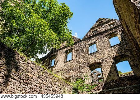 Swiny, Poland - August 08, 2021. Ruin Of Swiny Castle In Poland In Summer
